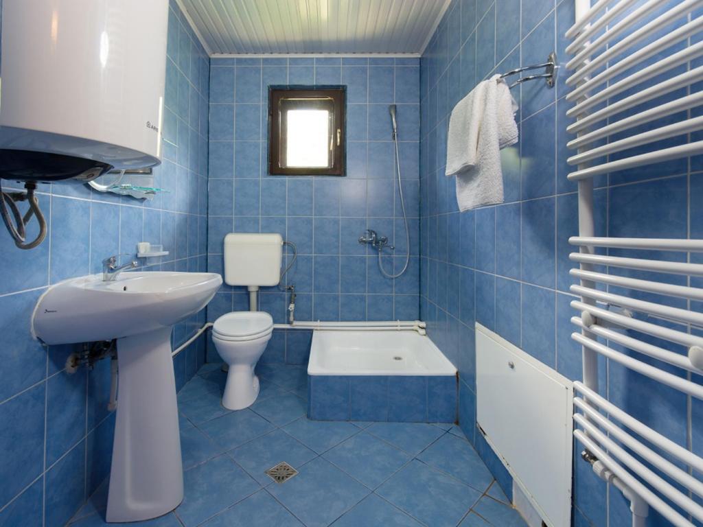 Pensiunea Bobu Hotel Izvoru Muntelui Luaran gambar