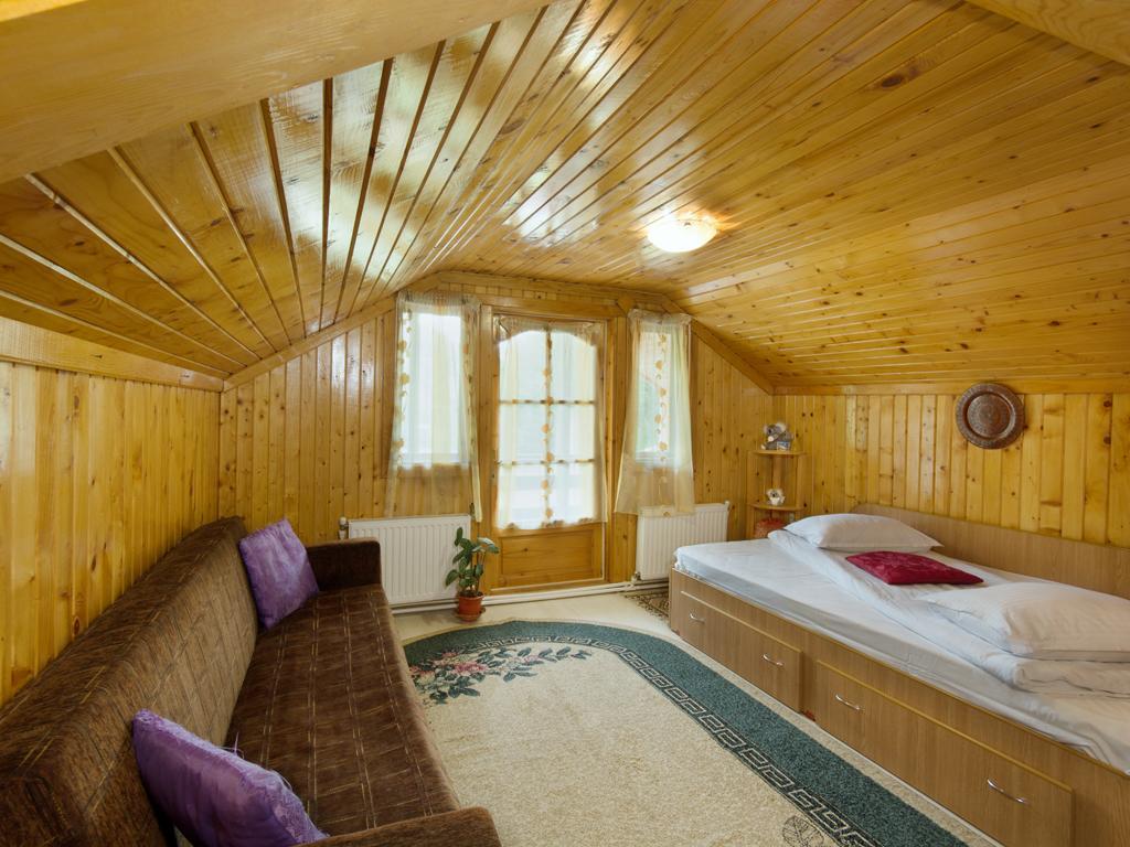 Pensiunea Bobu Hotel Izvoru Muntelui Luaran gambar